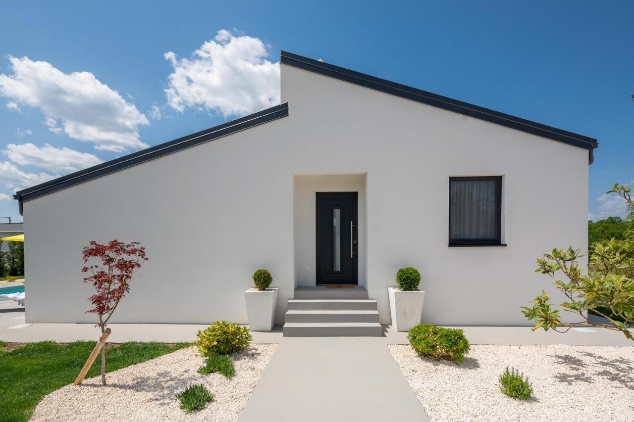 Bandelli Villas Oklaj Eksteriør billede