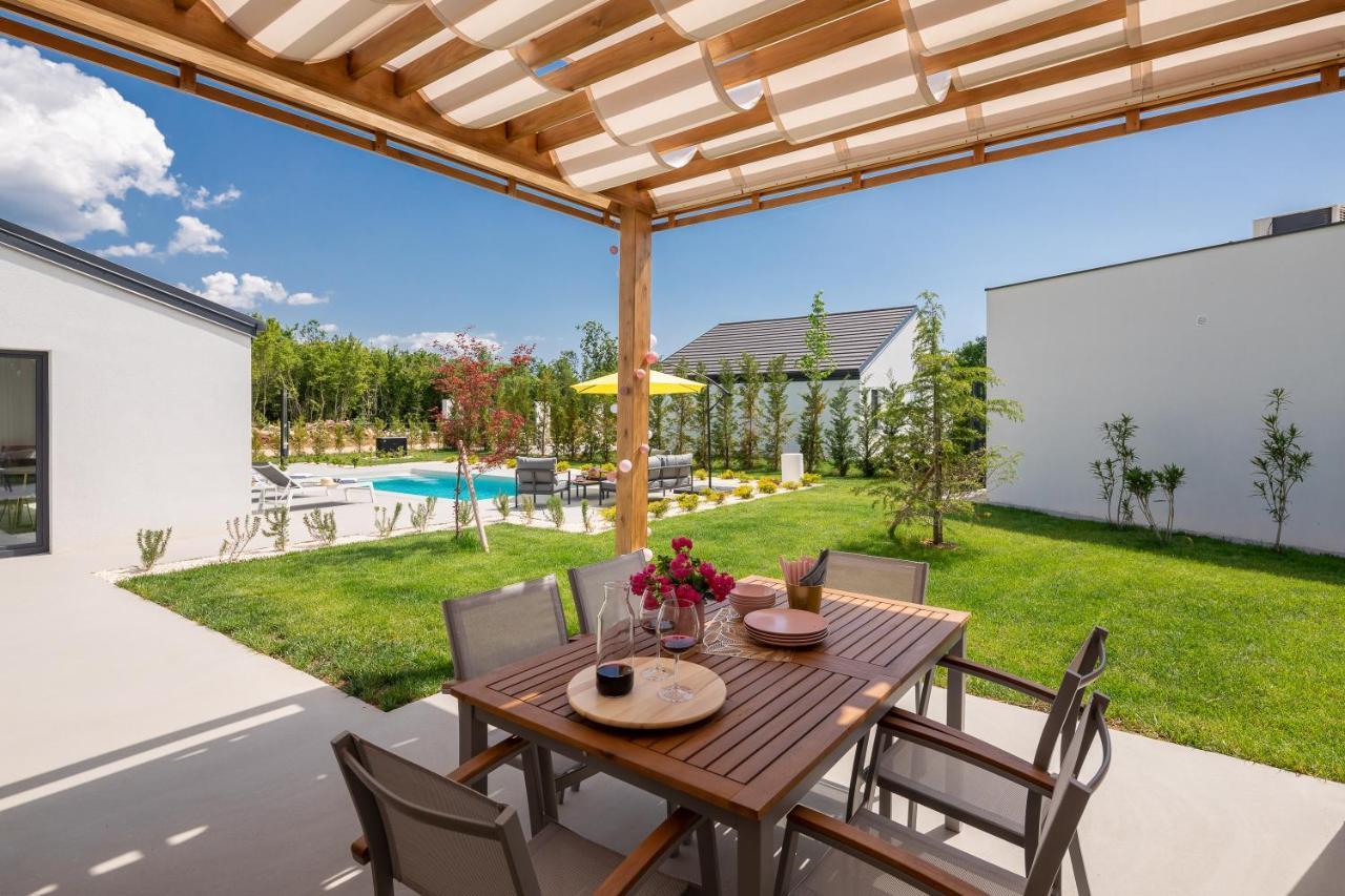 Bandelli Villas Oklaj Eksteriør billede