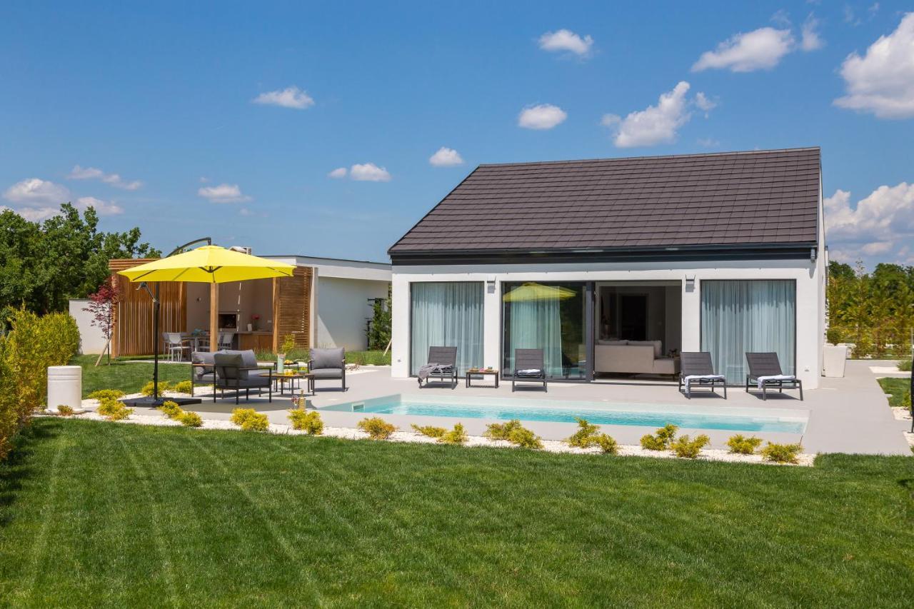 Bandelli Villas Oklaj Eksteriør billede