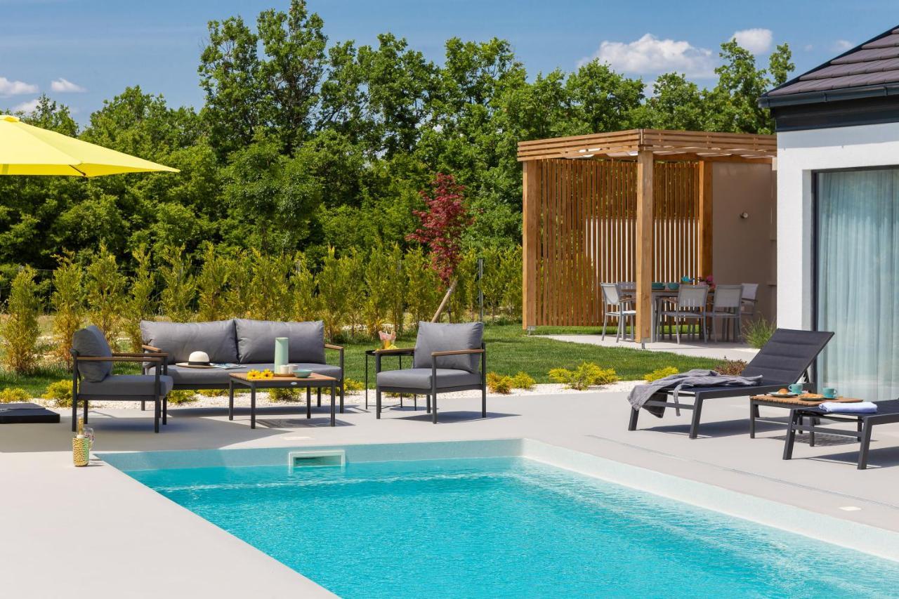 Bandelli Villas Oklaj Eksteriør billede