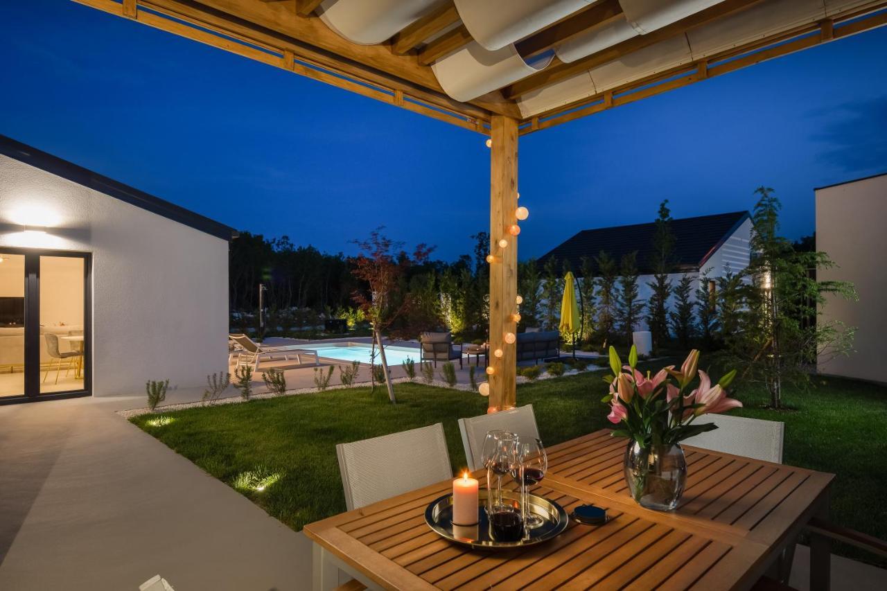 Bandelli Villas Oklaj Eksteriør billede