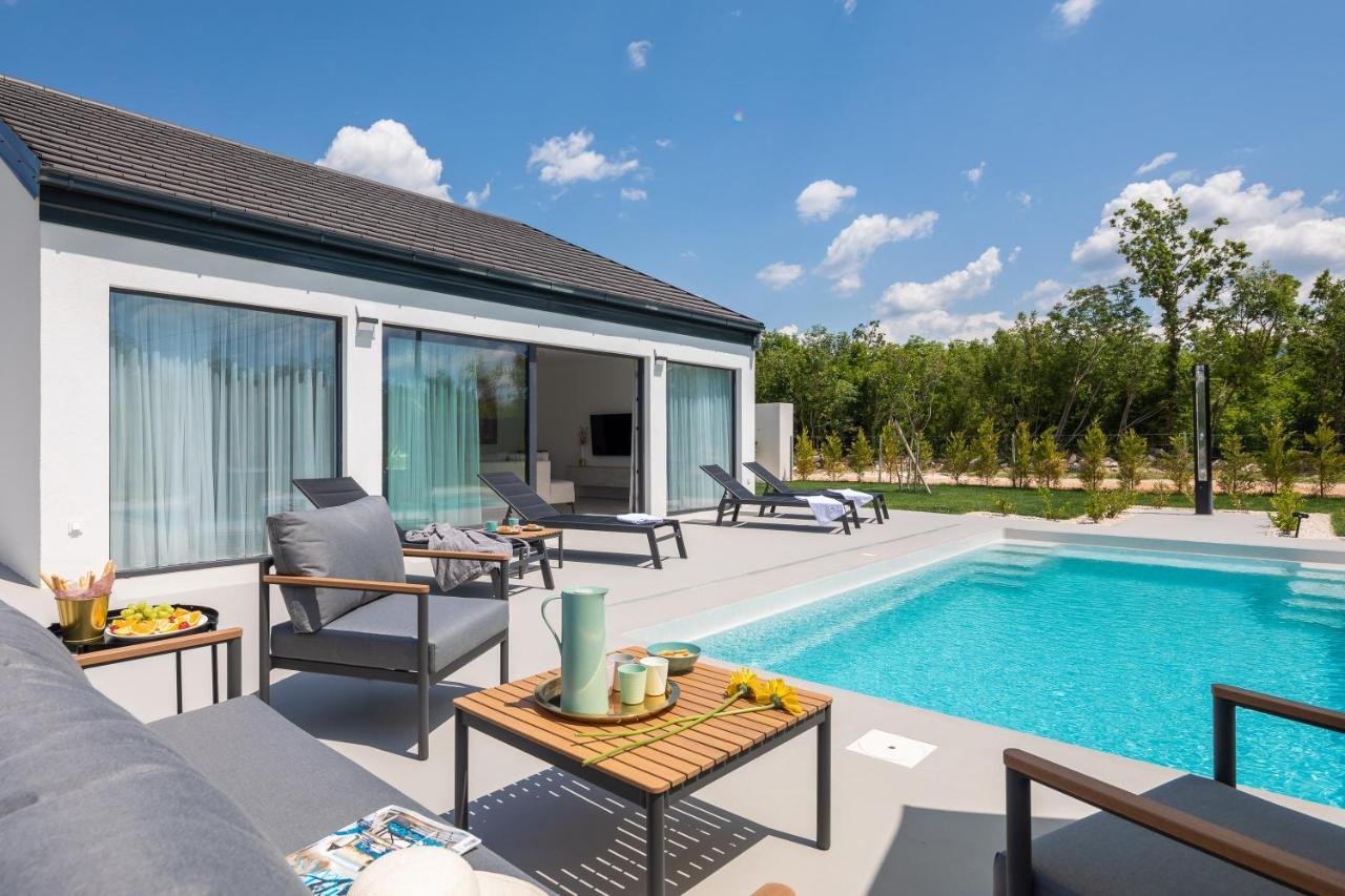 Bandelli Villas Oklaj Eksteriør billede