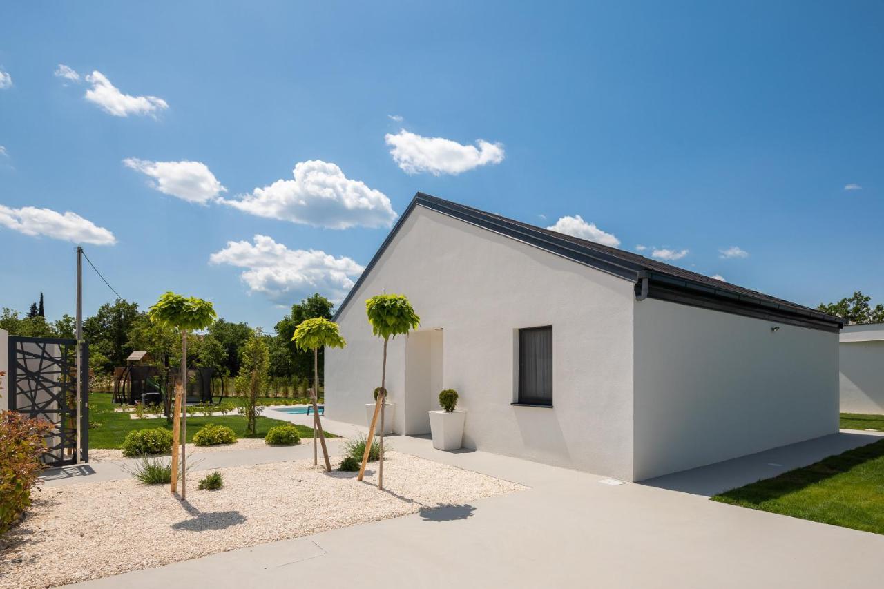 Bandelli Villas Oklaj Eksteriør billede
