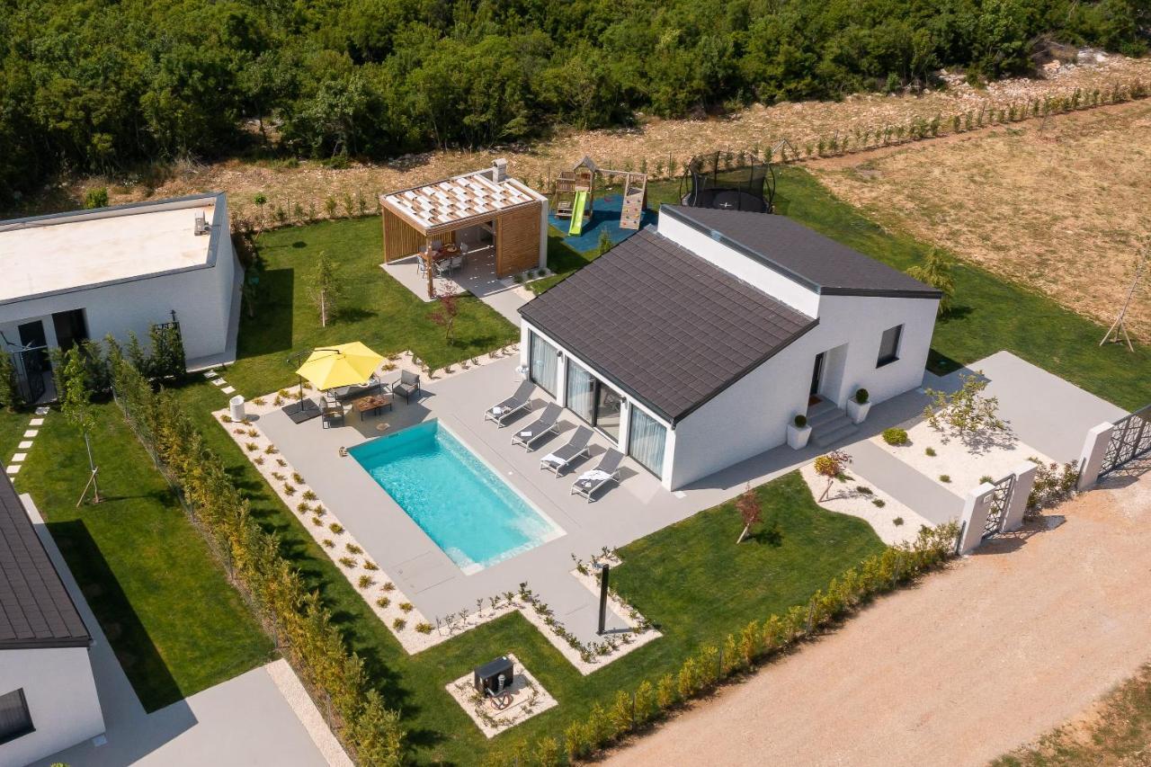 Bandelli Villas Oklaj Eksteriør billede