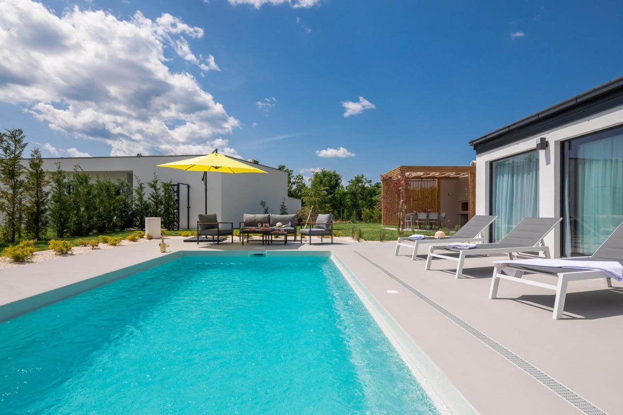 Bandelli Villas Oklaj Eksteriør billede